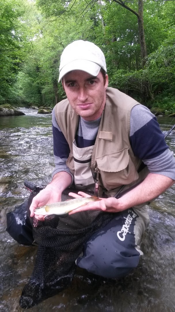 FLY FISHING Pyrénées Guide pêche mouche Moniteurguide de pêche à la mouche dans les Pyrénées