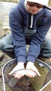FLY FISHING Pyrénées Moniteur guide de pêche à la mouche